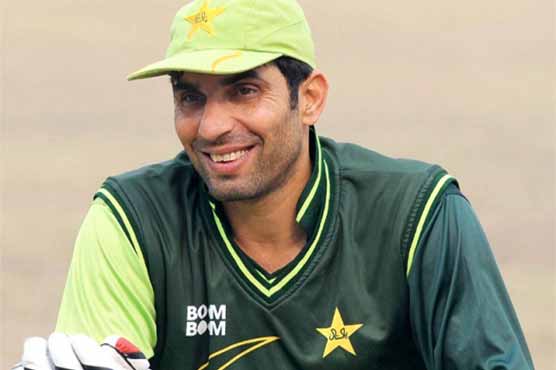Misbah welcomes fitness-based central contracts