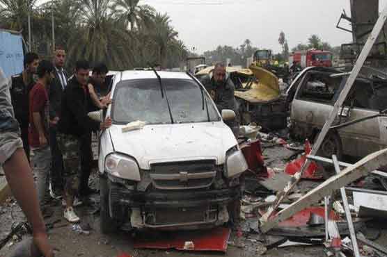 Iraq attacks kill 32