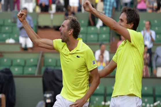 Tennis: French pair take doubles after 30-year wait