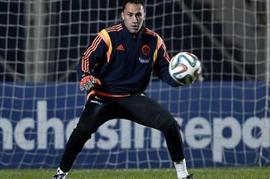 Football: The ball is too light, moans Colombia's Ospina