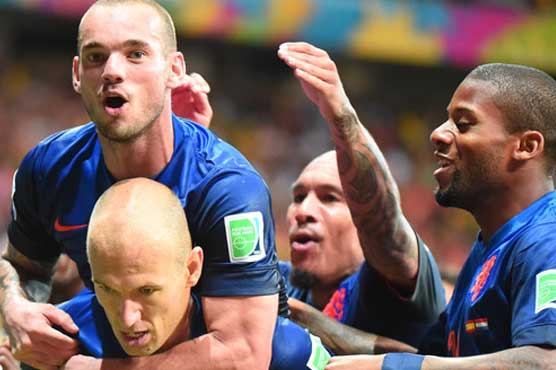 Football: Dutch press hail 'heroic', 'historic' victory