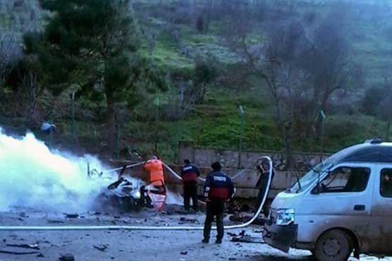 Syria TV says 30 killed in blast near Iraq border