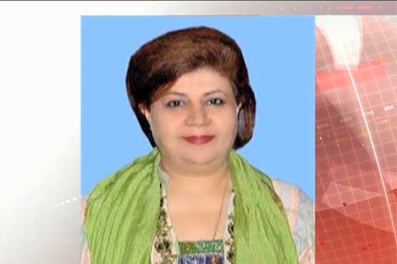 Lahore: MQM MNA Tahira Asif critically injured by armed robbers' fire