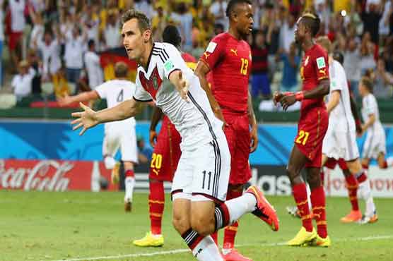 Football: Record-equalling Klose saves German blushes