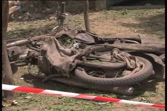 Bikes, cars damaged in bomb explosion in Karachi