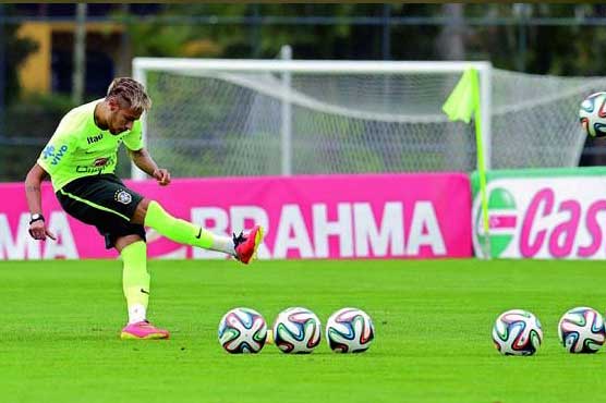 Football: Pressure on Brazil to turn on the style