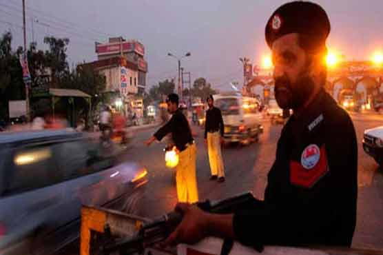 Three policemen among eight killed in Karachi violence