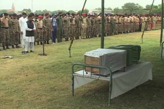 Helicopter crash: Funeral prayers of martyred pilots held in Multan