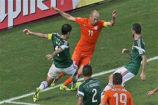 Football: Robben sorry for World Cup dive, but insists penalty was right