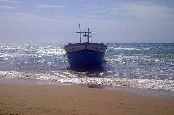 Around 30 bodies found in migrant boat: Italian authorities