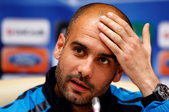 Bayern focus on Arsenal as Hoeness' trial open