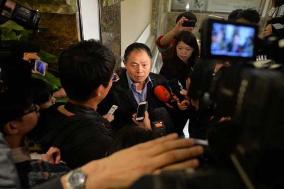 Missing MH370: Chinese relatives turn on Malaysia govt officials
