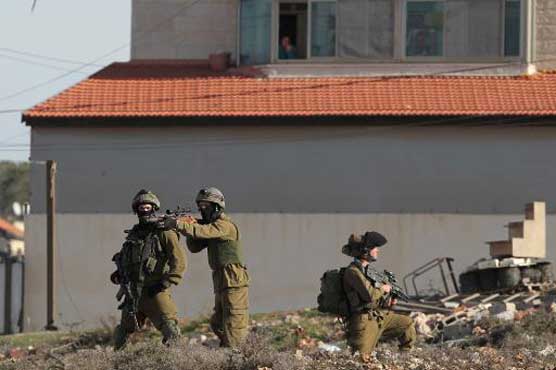Three palestinians killed by Israeli soldiers 
