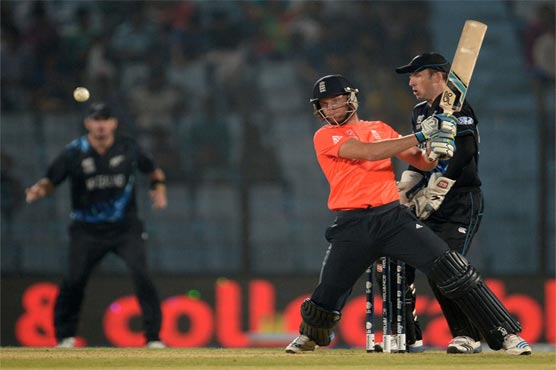 New Zealand defy rain to beat England