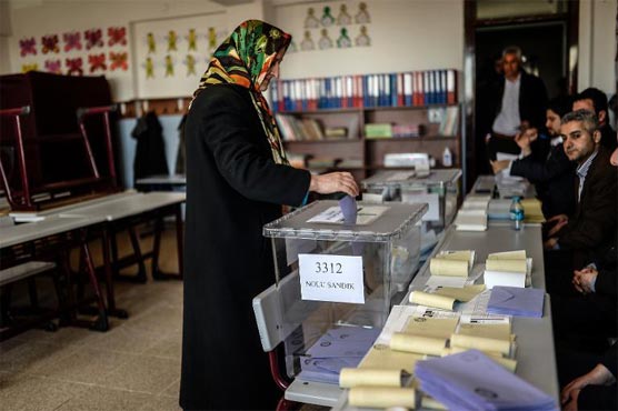 Erdogan party takes strong lead in Turkey polls