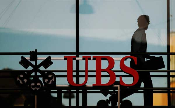 Switzerland probes top banks for currency manipulation