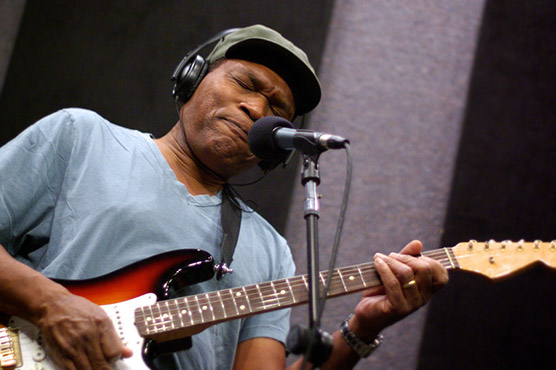 A soulful Robert Cray tunes in to the sounds of his youth