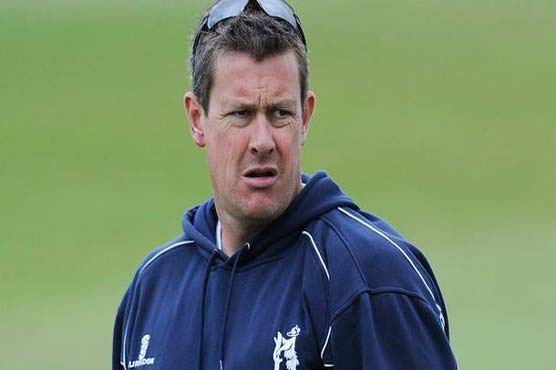 Giles 'bitter' at England snub