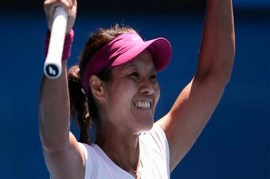 Tennis: Li Na, Radwanska safely through in Madrid
