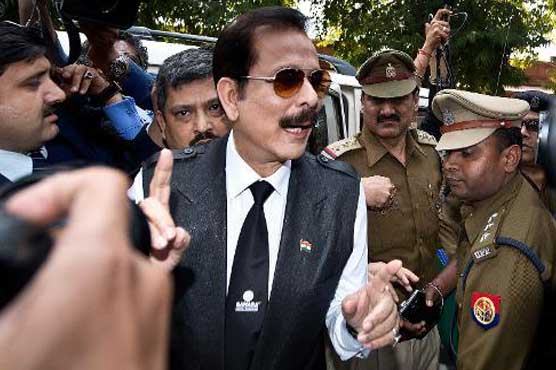 India's top court orders Sahara boss to stay in jail