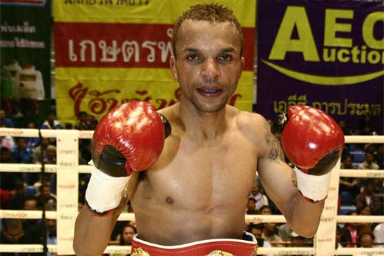 Boxing: Undefeated Amnat retains IBF flyweight title