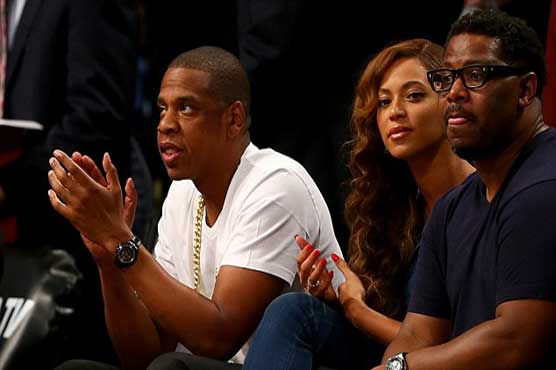 Hotel fires employee over Jay-Z attack video