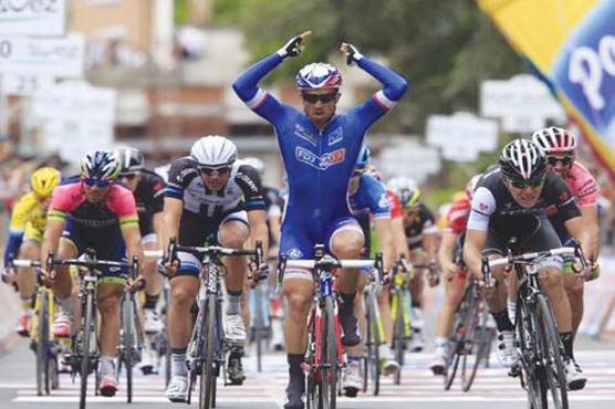 Cycling: Bouhanni at the double as Giro's first climbs loom