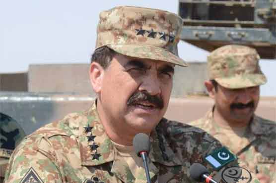 Army chief visits field formation in South, North Waziristan
