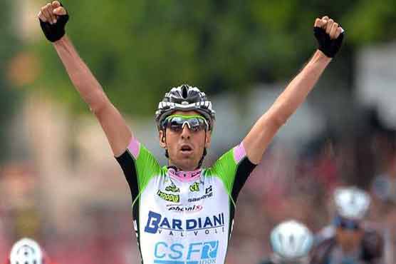 Cycling: Pirazzi sprints to stage, Quintana still in pink   