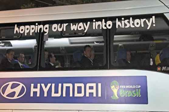 Low-key Aussies kick off World Cup arrivals 