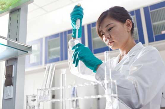 Japan scientist to retract one stem cell paper: reports