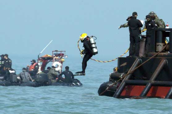 Second diver dies in search of South Korean ferry
