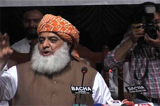 JUI-F intends to resolve all issues through dialogue: Fazl 