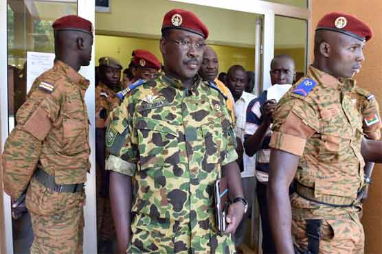 Burkina army tightens grip as protesters denounce power grab