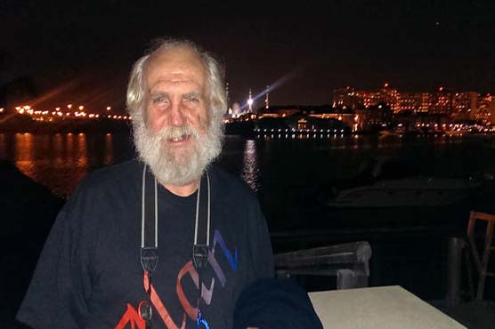 American man arrested in Emirates over photo