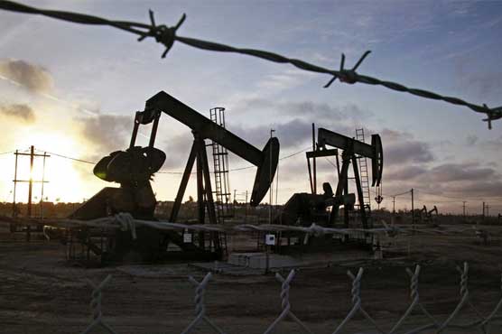 Oil prices sink to four-year lows reports Saudi Arabia