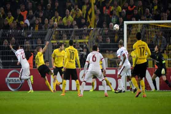 Dortmund beat Galatasaray to reach knockout stage