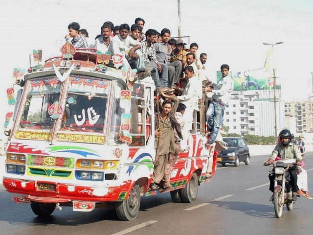 Karachi intercity transport fares reduced by 7%