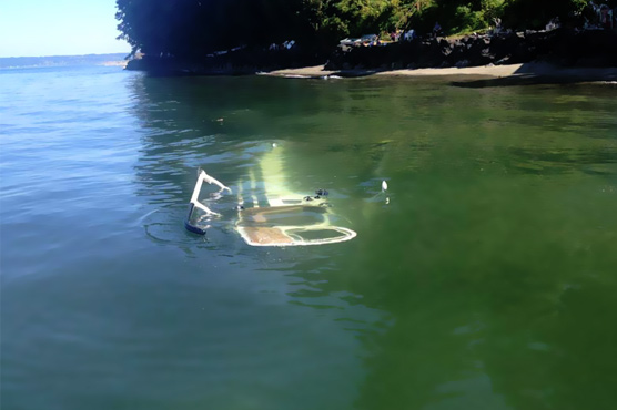 Web photos purport to show slain US woman's body