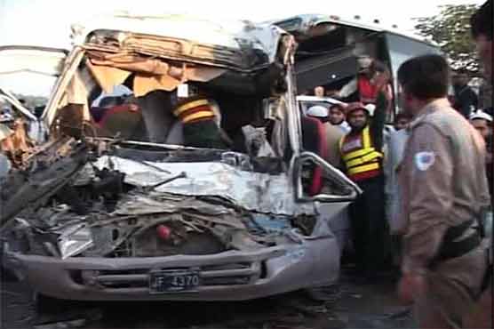 Four killed, 28 injured as two buses collide near Faizupur Interchange 