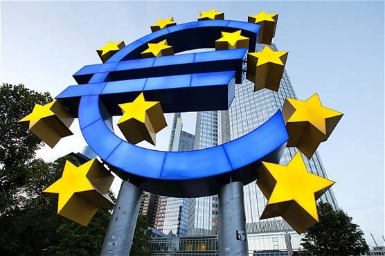 Despite fragile economy, ECB to sit tight