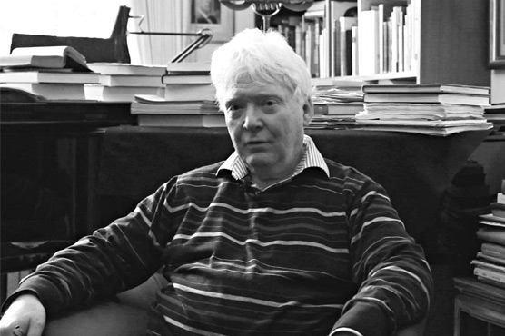 UK journalist pleads guilty to phone hacking