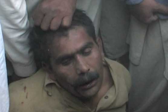  Khanewal: Dacoits try to rob car passengers, 1 caught, 2 flee