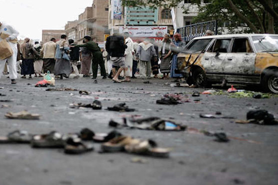 'Dozens dead' as suicide car bomber hits Yemen Shiites