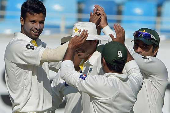 New Zealand derail after Latham departs