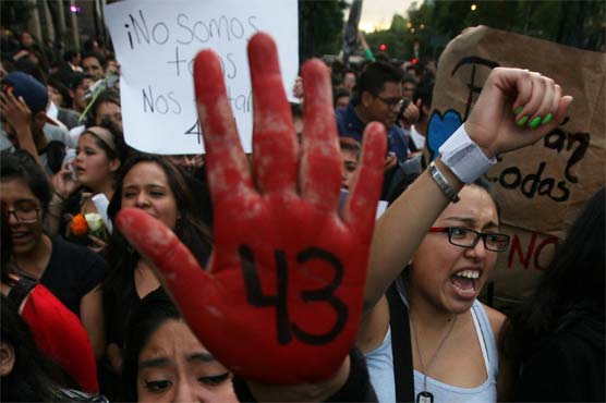 Mexicans march again for 43 missing students