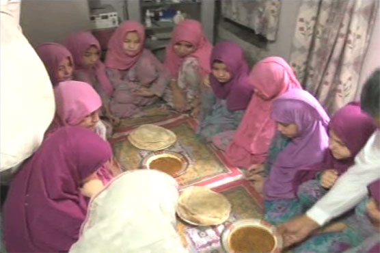 Karachi: 33 minor girls recovered from a house in Liaquatabad