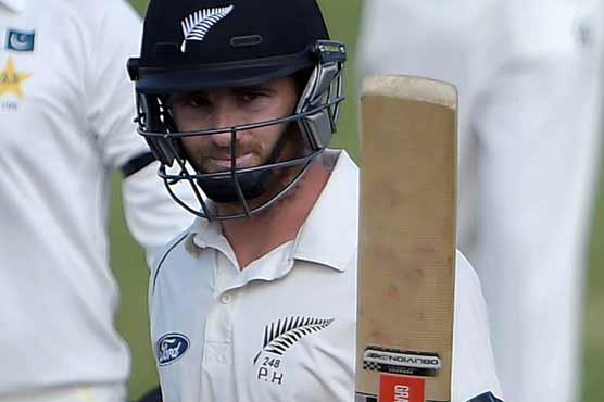 Williamson builds New Zealand lead in third Test