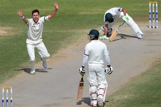 New Zealand defeats Pakistan by innings, 80 runs to draw series 1 - 1