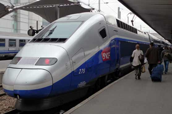 Two French train workers in court for faking assault